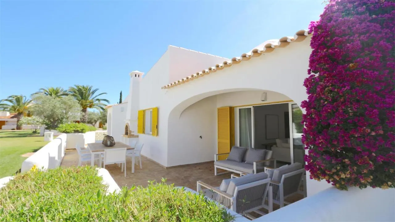 Villa Vila Chez Lee, 219 Aldeia Do Golf-Cleverdetails - Sleeps 6, Quiet Area Vilamoura Portugal