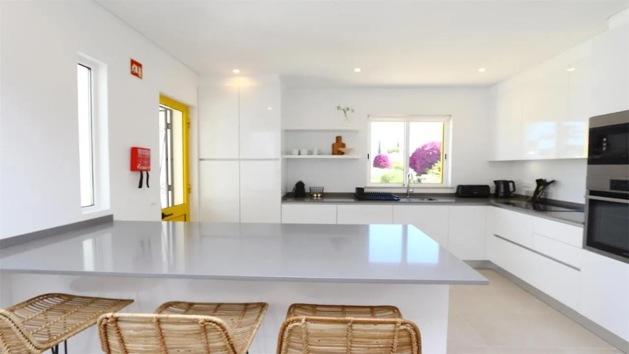 Villa Vila Chez Lee, 219 Aldeia Do Golf-Cleverdetails - Sleeps 6, Quiet Area Vilamoura Portugal