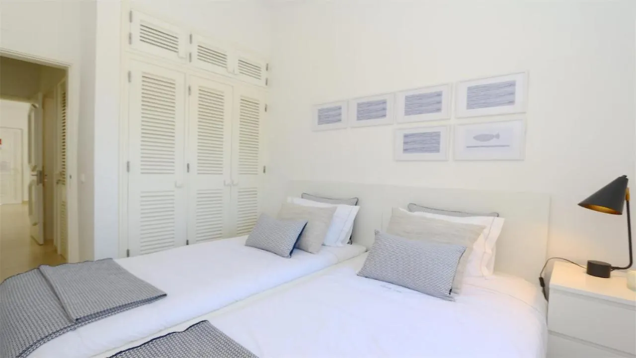 Vila Chez Lee, 219 Aldeia Do Golf-Cleverdetails - Sleeps 6, Quiet Area Vilamoura Villa