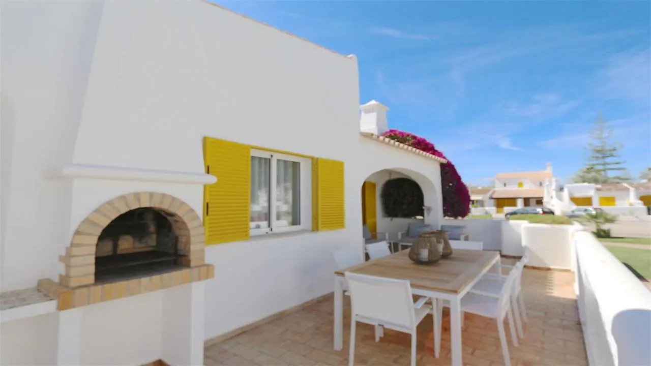 Villa Vila Chez Lee, 219 Aldeia Do Golf-Cleverdetails - Sleeps 6, Quiet Area Vilamoura Portugal