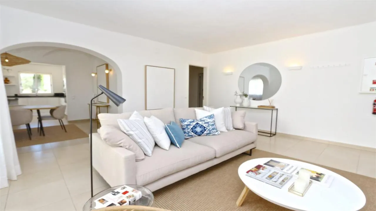 Vila Chez Lee, 219 Aldeia Do Golf-Cleverdetails - Sleeps 6, Quiet Area Vilamoura 0*,  Portugal