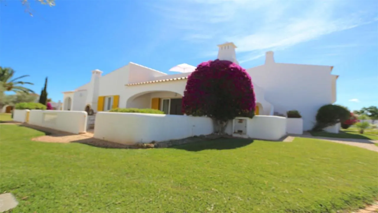 Vila Chez Lee, 219 Aldeia Do Golf-Cleverdetails - Sleeps 6, Quiet Area Vilamoura 0*,  Portugal