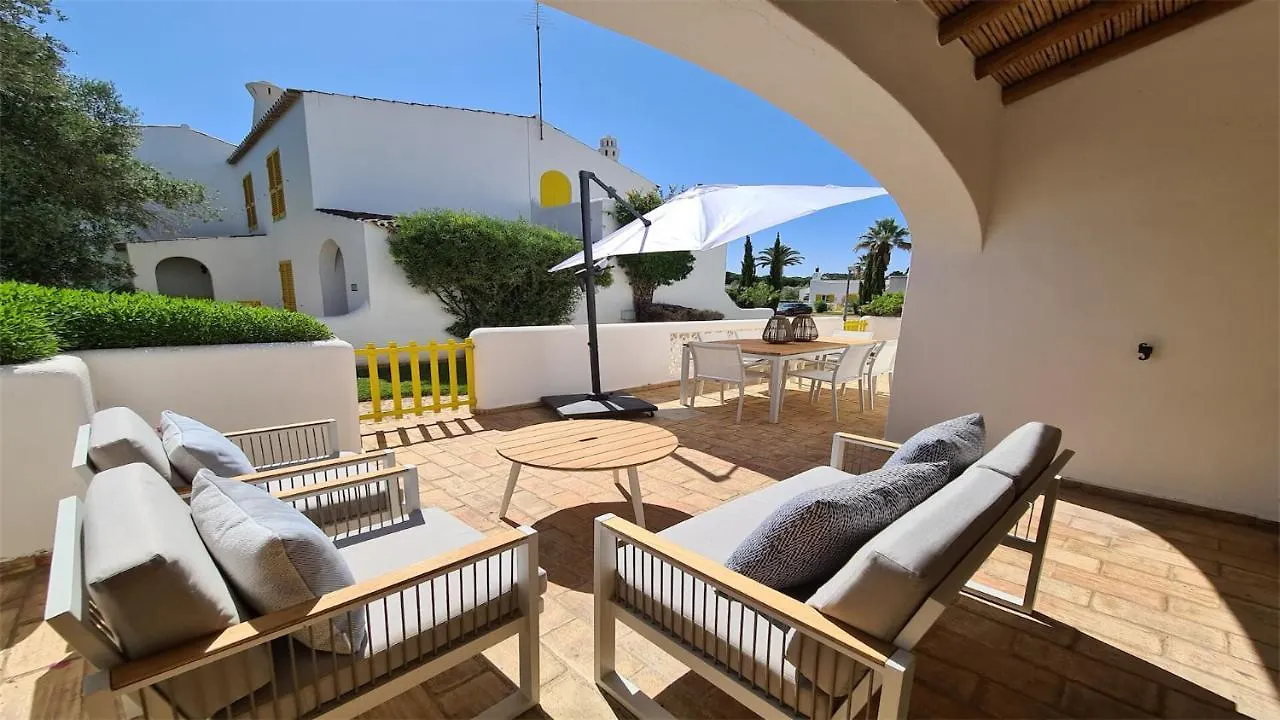 Vila Chez Lee, 219 Aldeia Do Golf-Cleverdetails - Sleeps 6, Quiet Area Vilamoura Villa